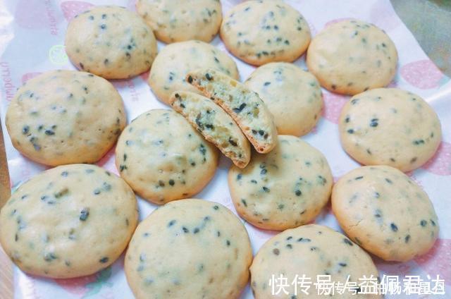 鸡蛋这样做，孩子太喜欢吃了，无水无油无添加，口感又香又脆
