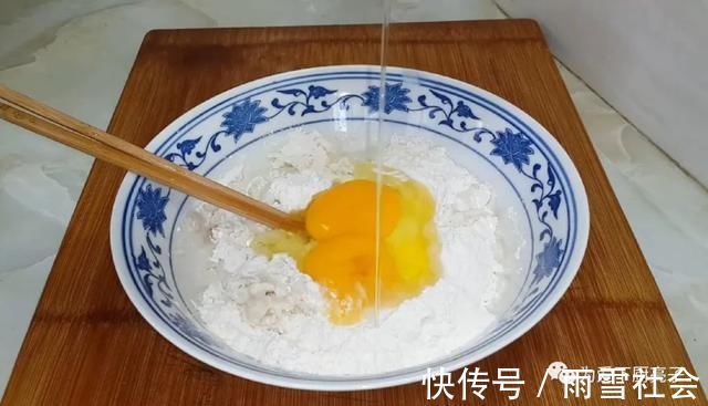 包子|早餐别烙饼吃包子了，教你新吃法，香酥又松软，比面包烧饼还好吃