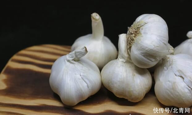 大蒜、西兰花、苹果……这些“抗癌食物”真的有效吗？科学证据来说话！癌症不上门，得这样养