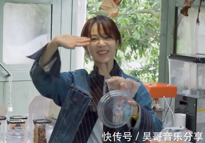 香腸|楊紫跑倉庫賒香腸，一碗烤腸太搶鏡，導演張航希都忍不住偷笑