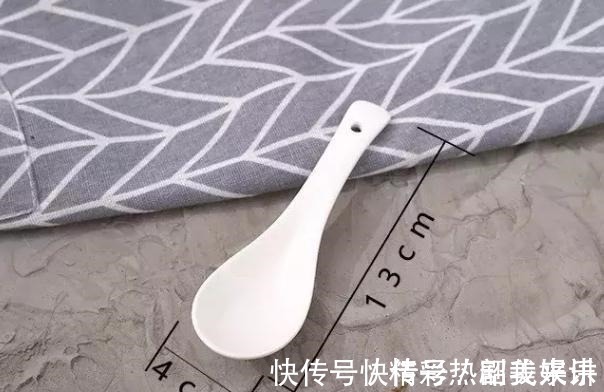 亚麻籽油|这3种油常见且很香,但尽量别给孩子吃,小心影响身体发育