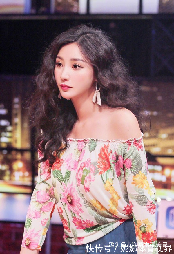 女性 女人过了50岁,尽量避开这3种发型,尤其是第2种,又老又土气