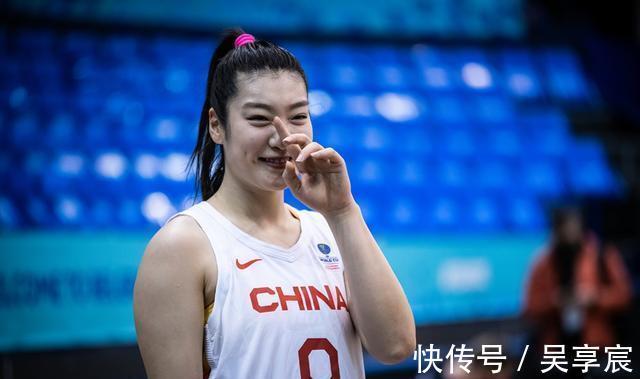 非洲冠军|旗开得胜!中国女篮14分大胜非洲冠军,双塔篮下无解,李梦19分!