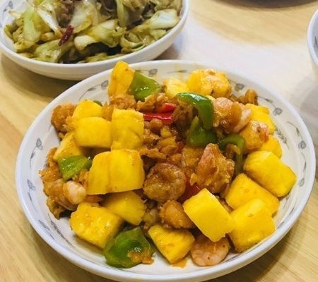 婚后爸妈来看我,我下厨做了一桌菜招待,吃完饭后婆婆板起了脸