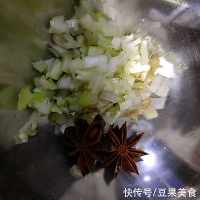 葱姜末|餐桌上最有人气的家常菜之不一般好吃的虾仁独面筋