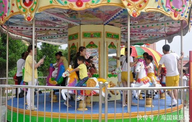 专业|爸爸为防止女儿走丢放出“大招”,专业坑娃,网友:你是魔鬼吗?