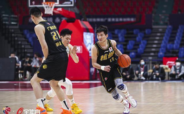 黑马|广厦4分惜败!CBA黑马KO联盟第2,原帅飙9记3分,孙铭徽空砍34+10