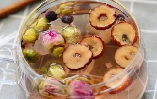 vc|愛美女性適合常吃3種食物，美容養(yǎng)顏，祛斑淡斑，補(bǔ)血益氣