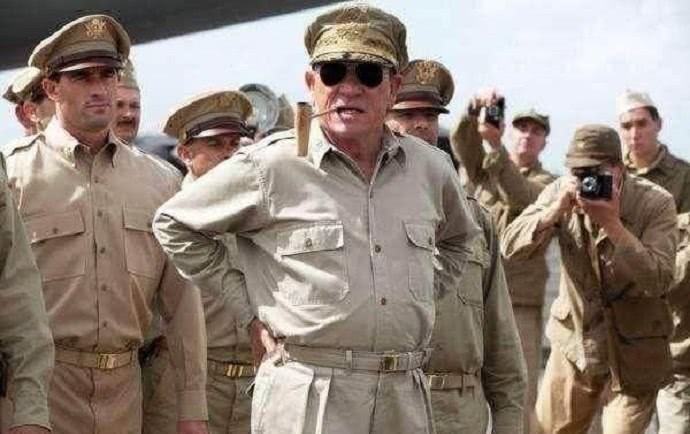 麦克阿瑟|麦克阿瑟职业生涯最大的“耻辱”,他为什么会被解职?