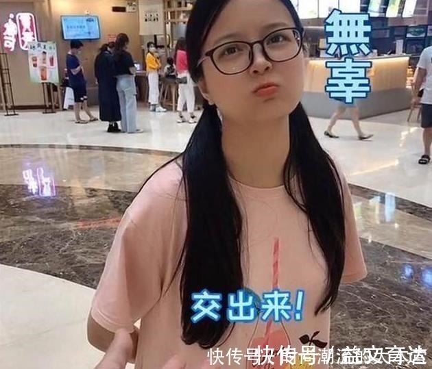 孕妈|孕妈上厕所迟迟未归,准爸爸找到孕妈后不淡定了,就知道你有猫腻