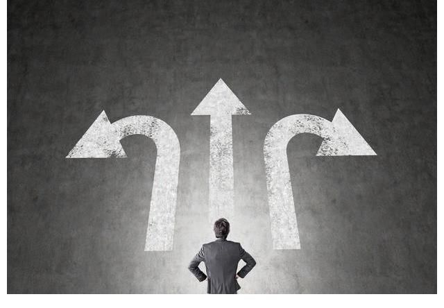 成年人做决定只要做到两个字“无悔”便好