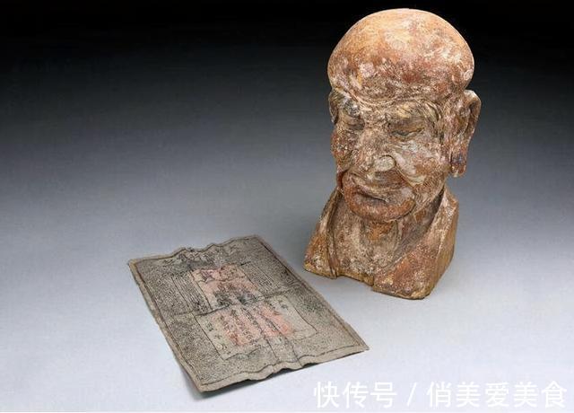 古代！明朝一男子将私房钱藏进木雕中，藏了600年，2任收藏家都未发现