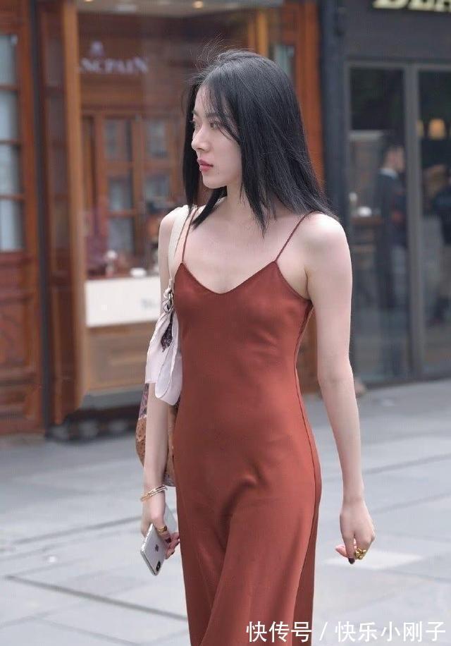大长腿 连衣裙展现女神气质,不仅显瘦更显高,摩登范十足