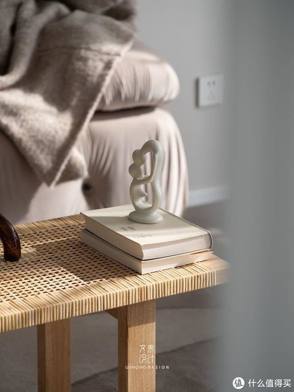 客厅|90后妹子的家火了,一人住98㎡精致又高级,网友:还缺男朋友吗?