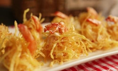 今天分享10种大虾的做法，简单好做，系一个好看的结，春节宴客绝对有档次