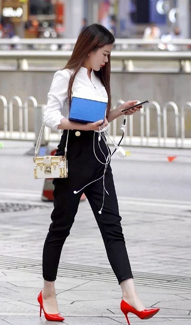 颜值|女生搭配示范,颜值也太高级了吧?