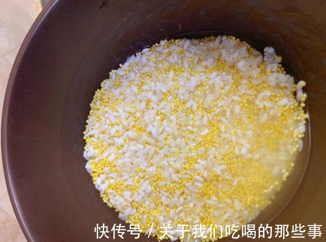 米油|原来熬小米粥这么简单,记住3加1不加,熬出厚厚米油,香浓又黏稠