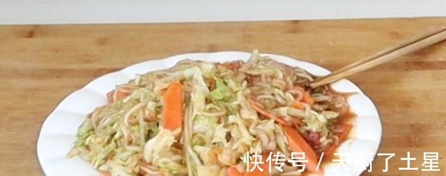 吃法|包菜这样做“赛过”吃肉，40年大厨的新鲜吃法，吃过一次就忘不！