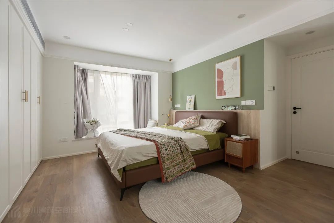 文艺|135㎡现代简约，温馨舒适的空间，加上草绿色的点缀，文艺舒适