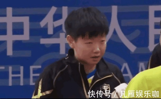 许昕|孙颖莎小嘴叭叭的!指导队友爆粗口,半决赛她也输0-3低头离场