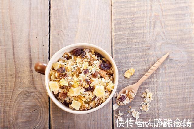 麦片|燕麦，燕麦片，麦片一样吗？有 3个误区，很多人不仅吃错，还买错