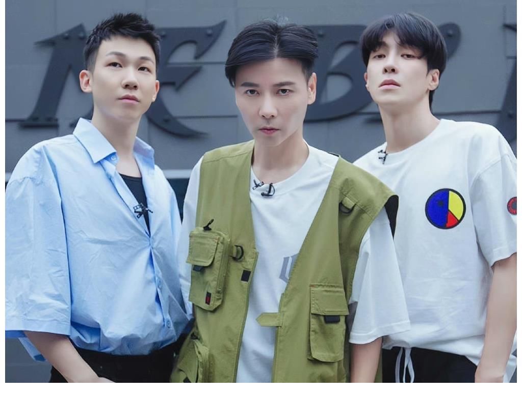 《哥哥》又一檔團(tuán)綜定檔，5位常駐都是人氣王，可惜少了個(gè)言承旭