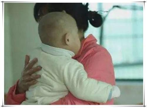 全职妈妈|“孩子已经上幼儿园了,你咋不去上班让我儿子养你一辈子吗”