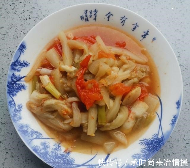 西红柿蒸茄子,茄子这样做好吃又省油!