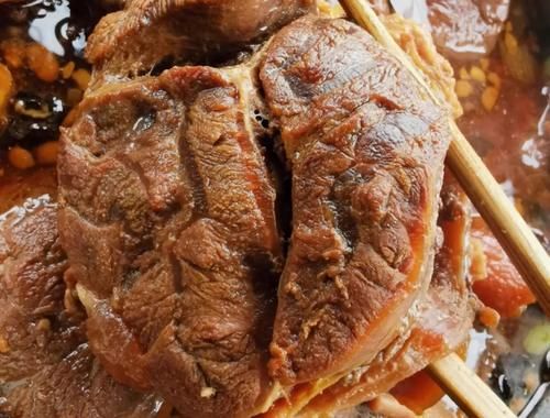 年夜饭，这道压轴硬菜不能少，热吃冷盘都美味，寓意牛年好事不断