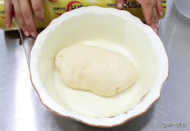 面粉|一个红薯，一碗面粉，教你做红薯饼，金黄松软，轻松解决全家早餐