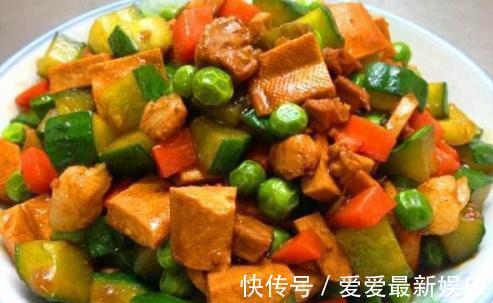 女性|好气色全靠吃,女性常吃3物,排毒润肠,美容肌肤,谁吃谁年轻