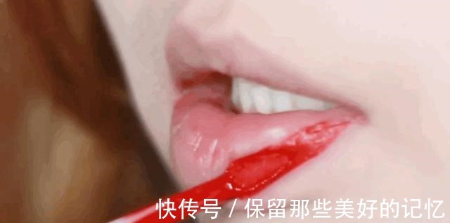 色号 直男眼中女生涂口红VS不涂口红,差距也太大了……!