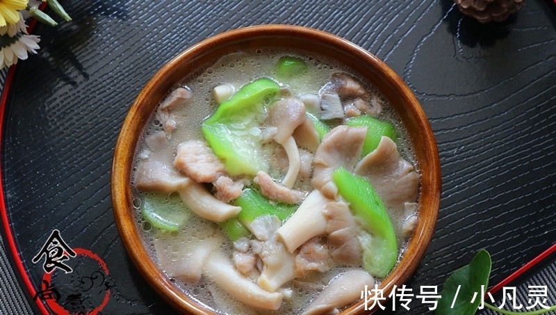 补水|进入深秋，我家三天两头喝这碗汤，十多块钱煮一锅，去燥润肌肤