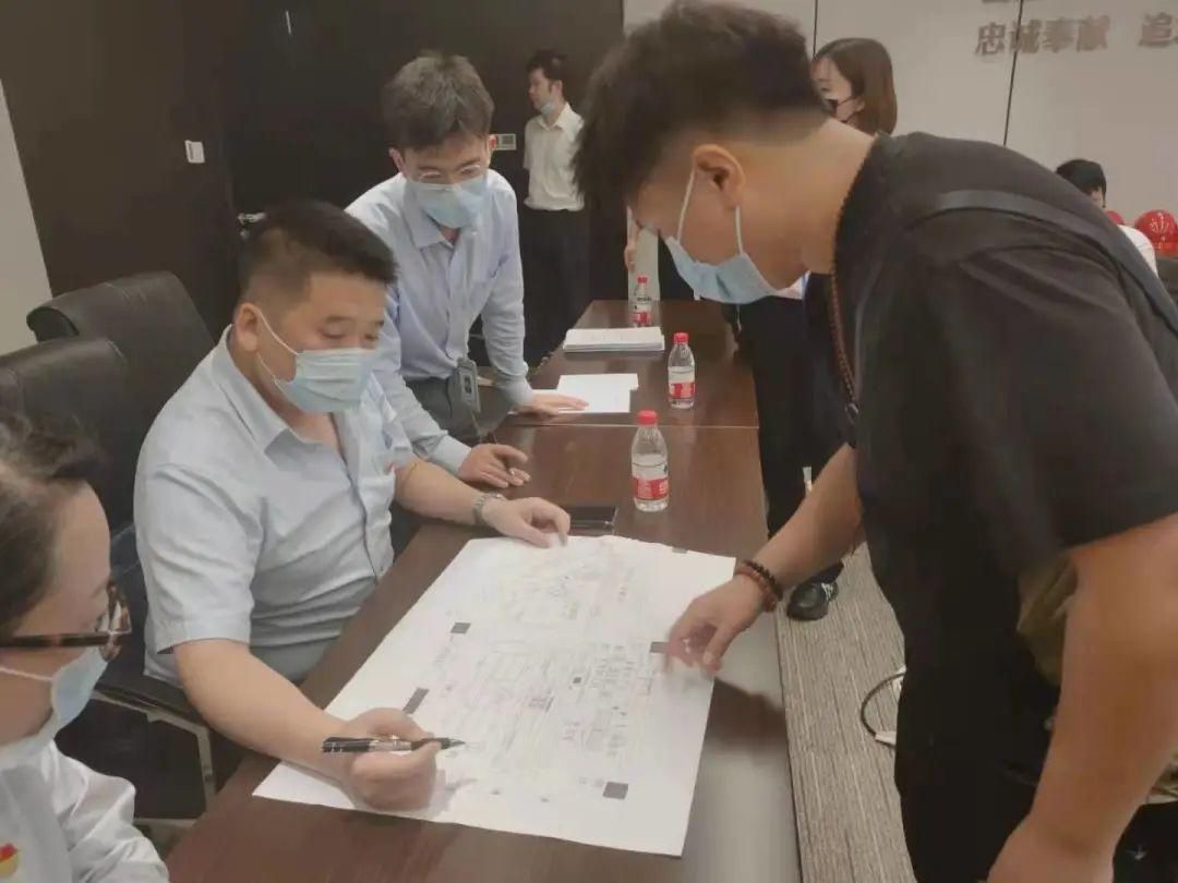 江汉打造政务帮办“一条龙”上门服务|武汉因你而荣 | 商户