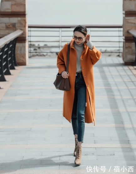 方头靴|穿大衣时别总搭小白鞋,试试配这“4种鞋子”,时髦显高还大气