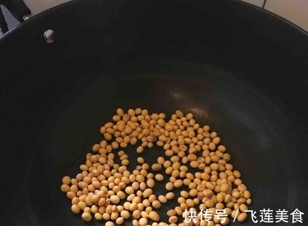 搅拌均匀|天然“黄体酮”终于被发现！女性没事吃几次，五十多也不显老