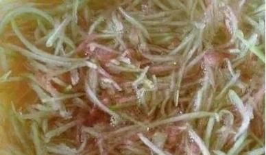 韭菜|天热用“它”来包饺子,比芹菜香,比韭菜营养,一次20个吃不够