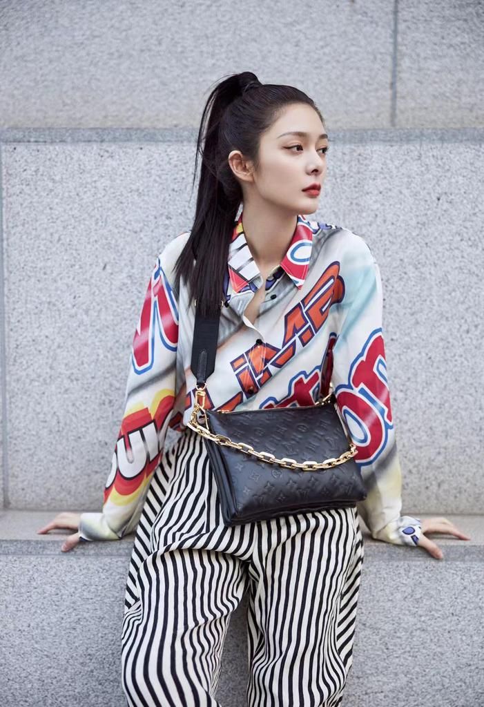 女生穿搭可以学傅菁look，可盐可甜