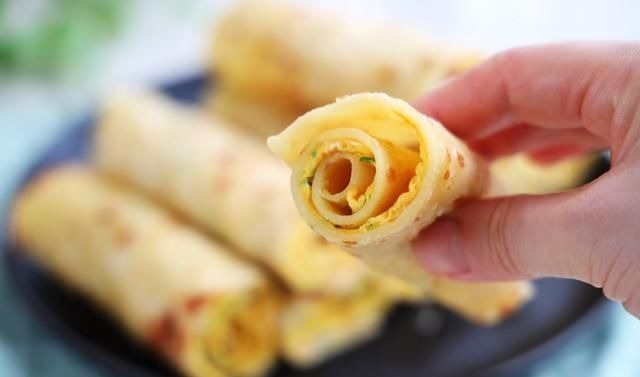 比手抓饼简单,比油条健康,简单易做,早餐吃太好了,家人都爱吃