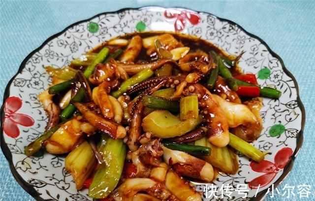 金针菇|第一次陪男友回家，准婆婆特意下厨招待，上桌后公婆却要出去吃！