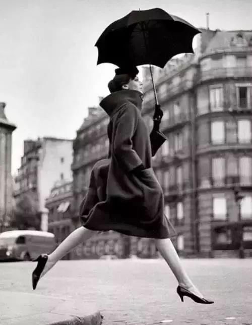 90岁名模卡门：19岁愁白头，错嫁3次， 2次财产归零，74年走T台