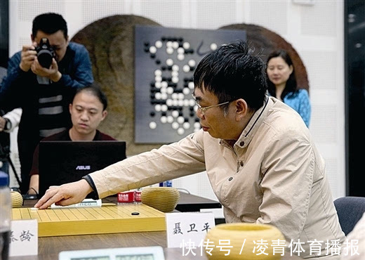 王静|67岁聂卫平抗癌成功,三婚妻子与女儿似姐妹,儿子改国籍娶日本人