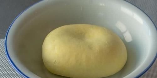 面条别再手擀了，用4根筷子做面，不用擀不用抻，劲道弹牙超过瘾