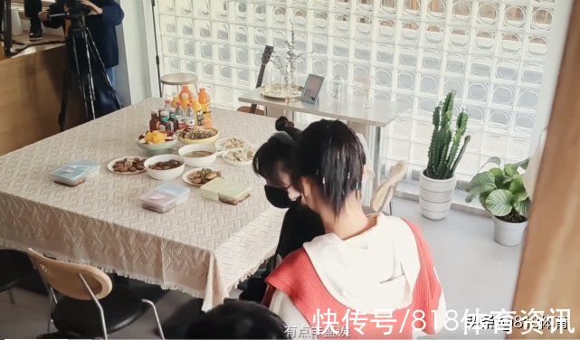 谢思埸|馋哭!全红婵隔离看到谢思埸妈妈给他做饭:我也好想吃家人做的饭菜