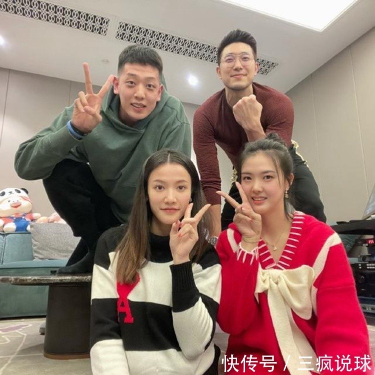 奥运会|张常宁1家13口聚餐过年!父亲+哥哥+老公皆帅气,4岁侄子身高出众