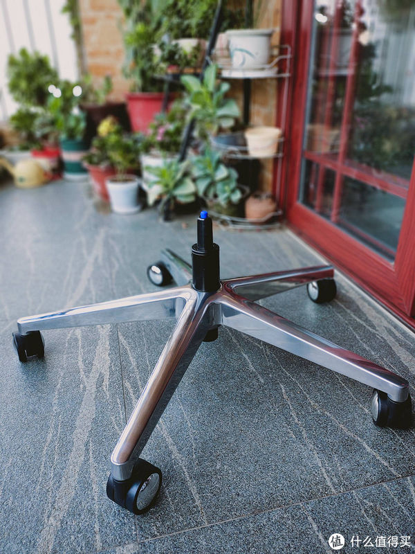 穷人|穷人的剁手清单 篇六十四：是什么让我又买了一把享耀家人体工学椅？当然是舒服