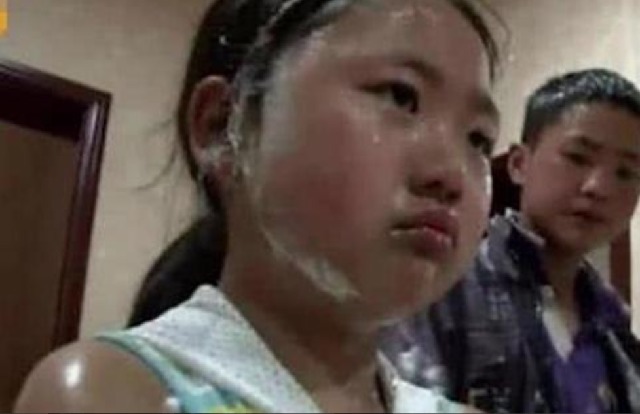 《变形记》一场属于富人的游戏，却毁掉了农村孩子王红林的一生