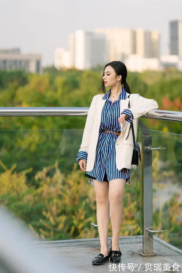 时髦 快扔掉高跟鞋!今夏“凉鞋 + 云朵裤”火了,好看又时髦