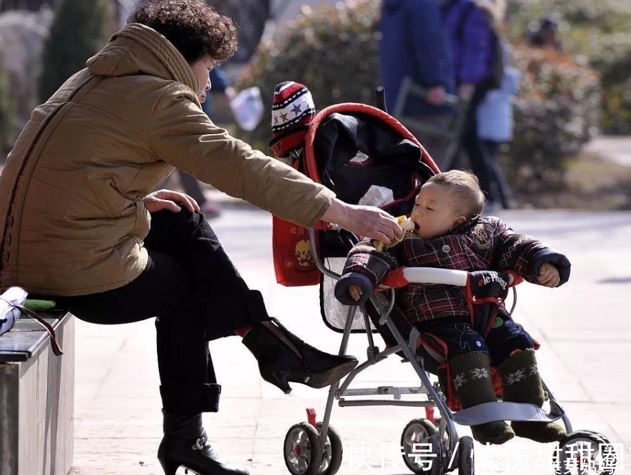 绝后|“没儿子等于绝户”？00后不认同，一番话让大妈哑口无言