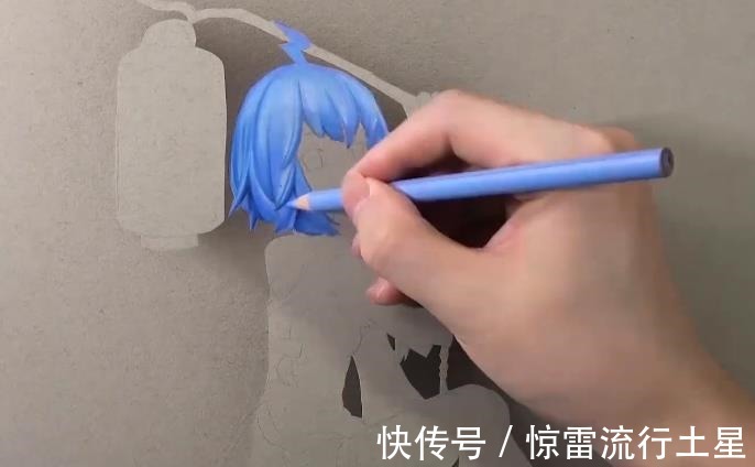 绘画|大佬纸上绘画成实物，3D炮姐活跃在纸上，贴在墙上就是手办浮空